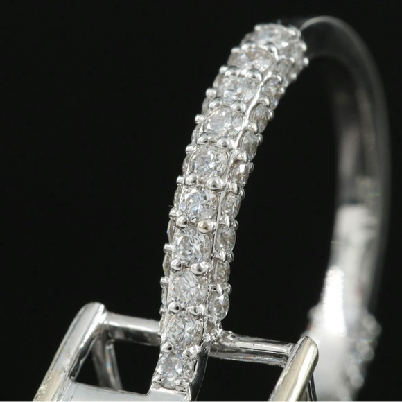 Color Grade E VS1 14 K 3.78 CTW Lab Grown Diamond Ring with IGI Report - Picture 7 of 8